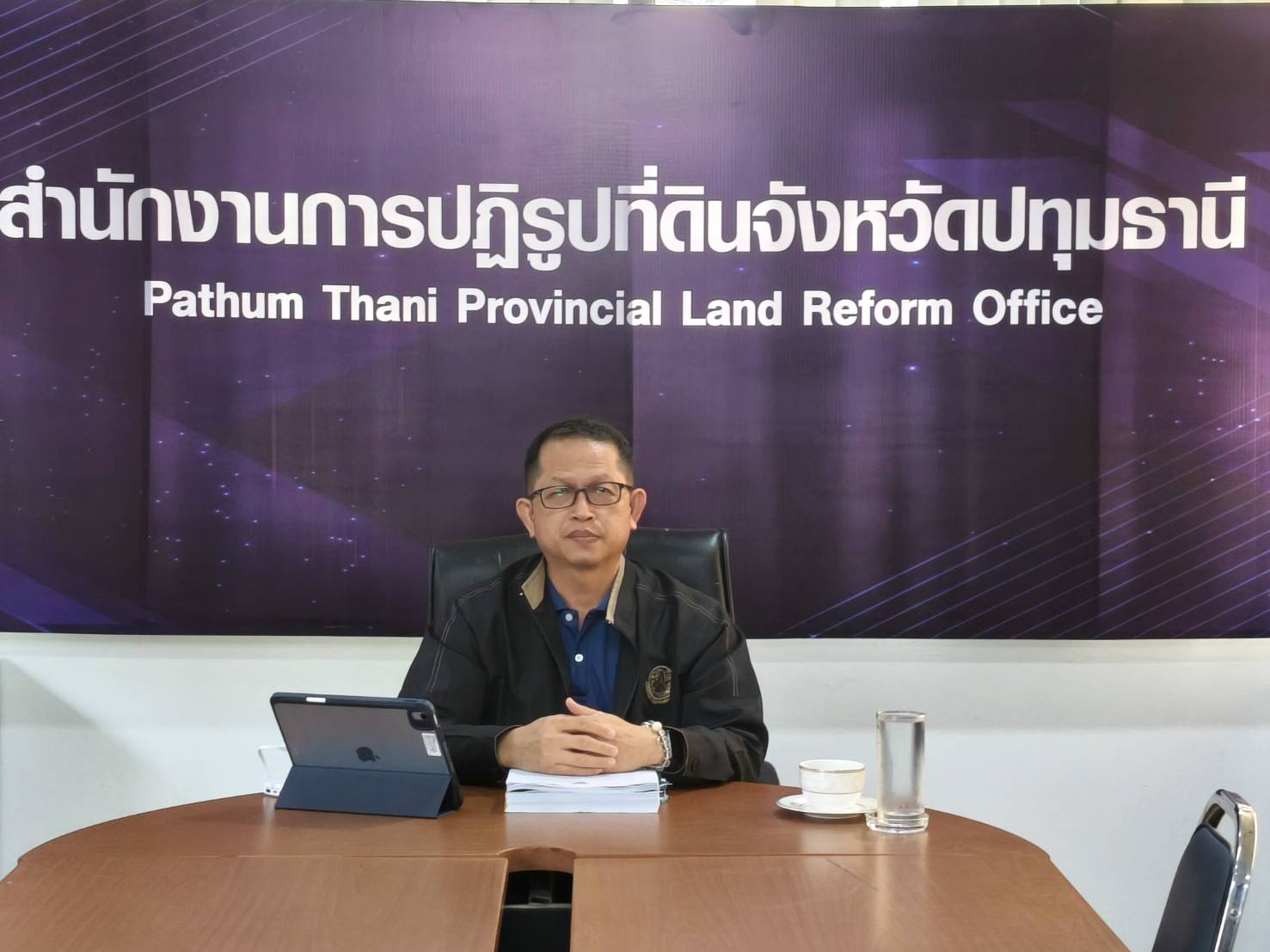 title - ผู้ตรวจราชการ ส.ป.ก. ประชุมตรวจติดตามความก้าวหน้าผลการดำเนินงานตามแผนการตรวจราชการ ประจำปีงบประมาณ พ.ศ. 2569 รอบที่ 1 เขตตรวจราชการที่ 2 จังหวัดปทุมธานี